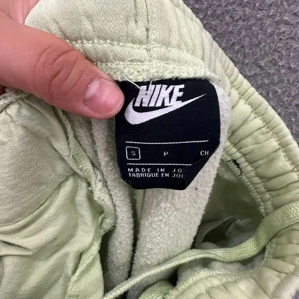 Nike Club Fleece Sweatpants Mens Small‎ Green Spellout Logo Swoosh Gorpcore